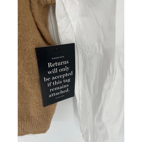 TUCKERNUCK Khaki Ella Sweater Blouse
NWT Size Large - Picture 10 of 10